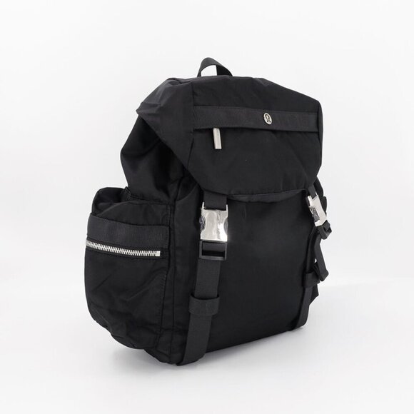 lululemon wunderlust Backpack black with silver hardware - Picture 4 of 16